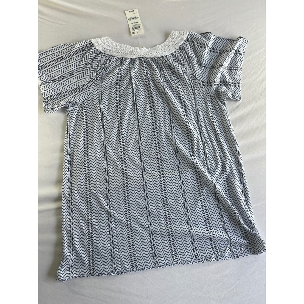 Style & Co Womens Medium Navy Blue White Zig Zag Crochet Neck Flutter Sleeve Top - Picture 7 of 8